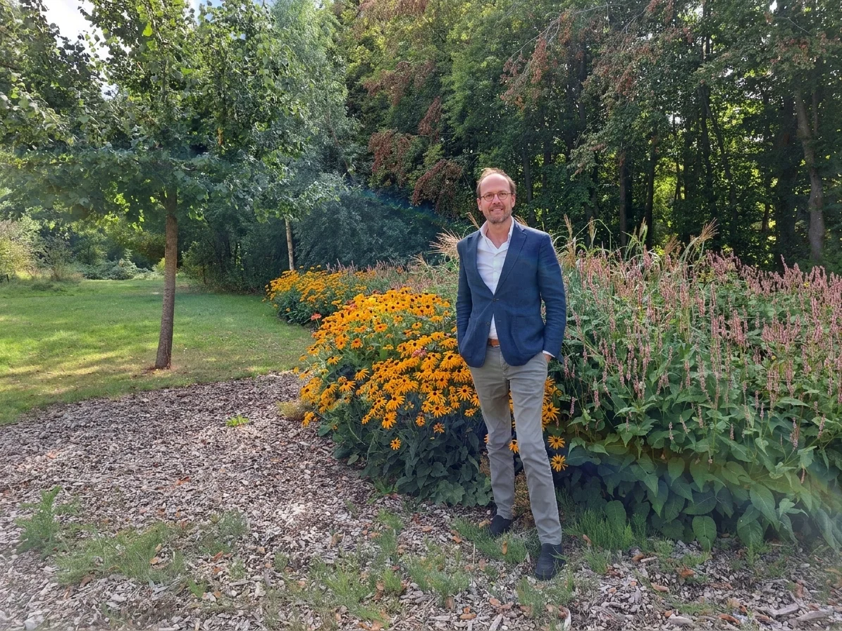 directeur in tuin